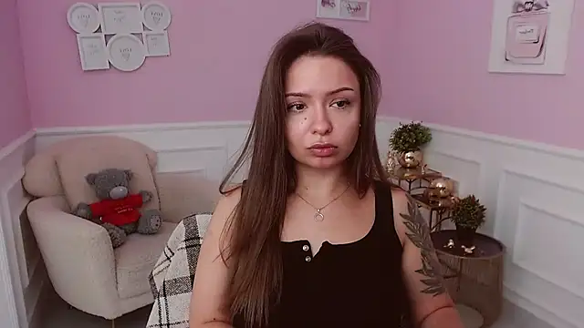 LucySkilar live cam on StripChat