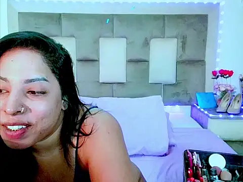 indiantopaz694u live cam on StripChat