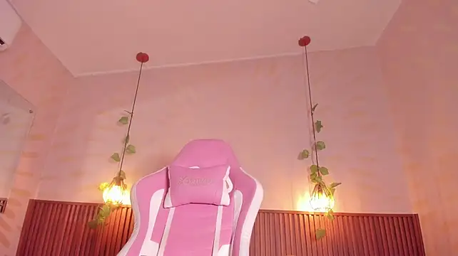 daphne_courtis live cam on StripChat