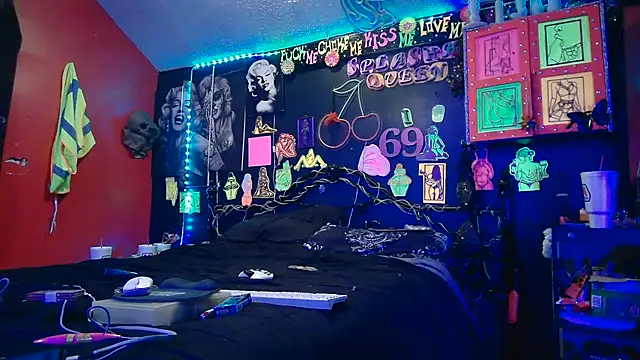 splash_queen420 (Ask my age) - PUT LUSH IN