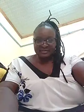 Ebonypearl2 live cam on StripChat