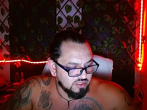 mr_wolf46 webcam