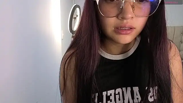 Nina_hot57 webcam