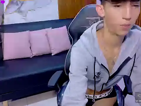 ethann_tay1 (M twink) - 🍑 SPANK ASS X4 🍑