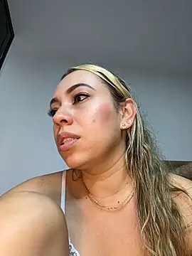 Moon_Blake live cam on StripChat