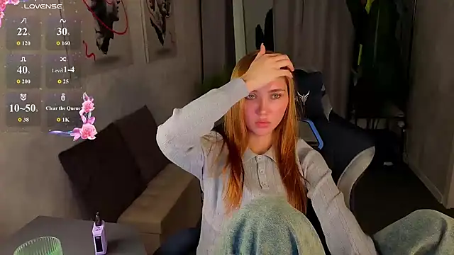 Princess__Lily live cam on StripChat