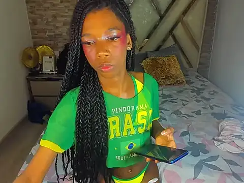 Model: Little_ebonyx
