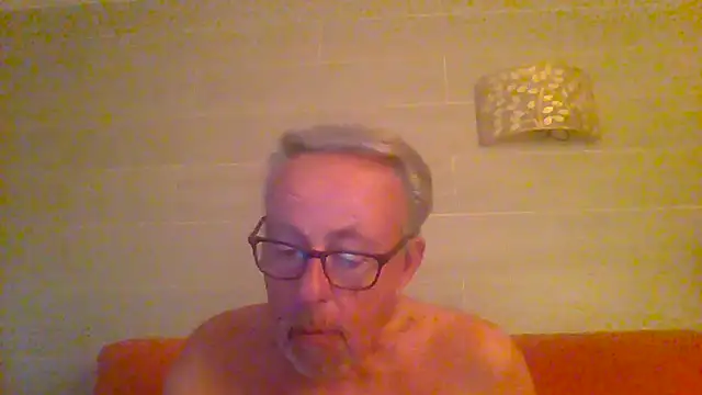 tuggy59 live cam on StripChat