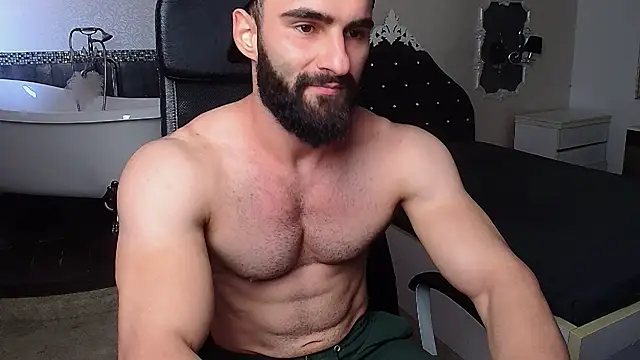 micahlane (M young) - I m 14 days out from Olympia amateur