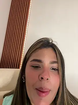 Kary_x live cam on StripChat