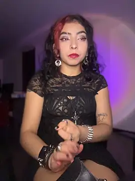 _g0thiccwitch_ live cam on StripChat