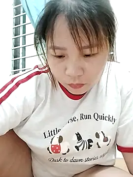 -Nani_ live cam on StripChat