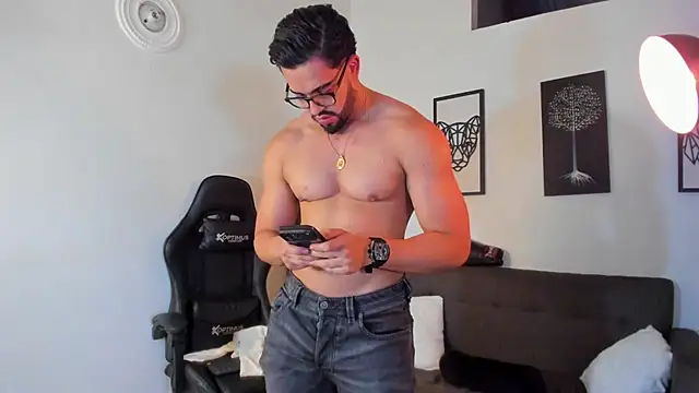 Justin_kingX7 live cam on StripChat