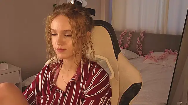 sue_dream live cam on StripChat