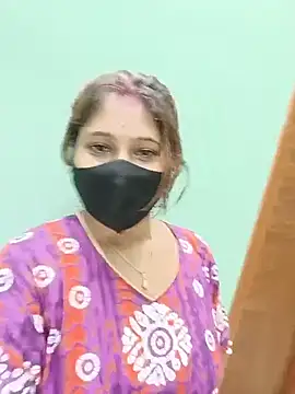 BongQueen9 live sex cam