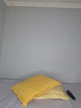 certifiedhottiexoxo (F young) - gym wear and 50 outdoor skips