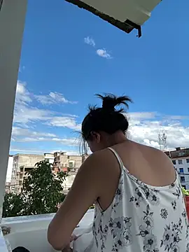 daaqnn (F milf) - 祝玲玲每天开开心心