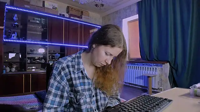 pa1e_pr1ncess (F young) - for new manicure and vids with it ;)
