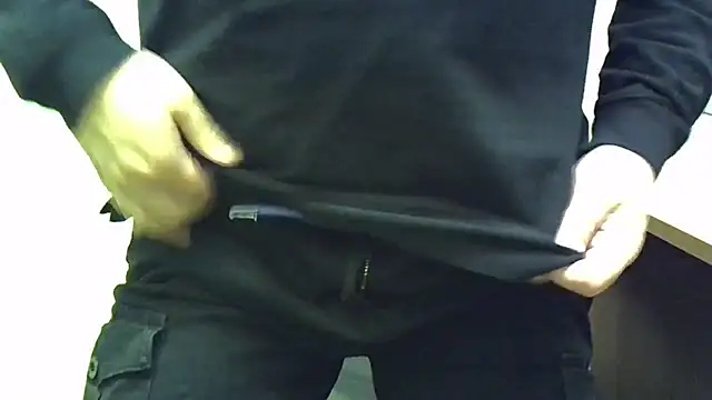 nikdov3 live cam on StripChat