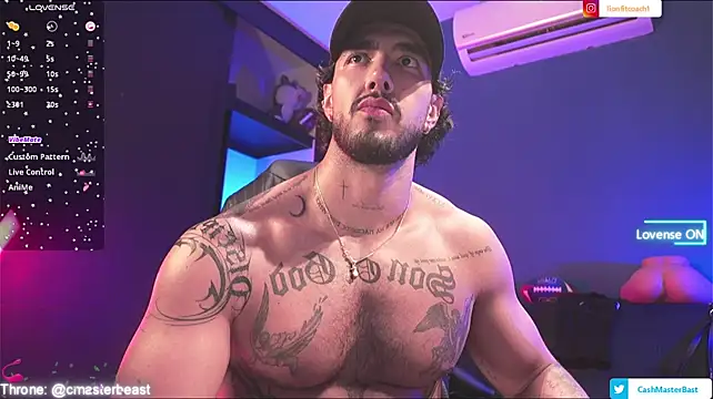 JACOB_MARTINS live cam on StripChat