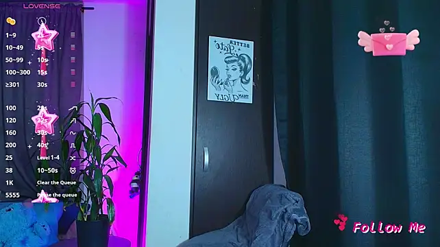 SkylerBennet live cam on StripChat