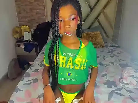 Model: Little_ebonyx