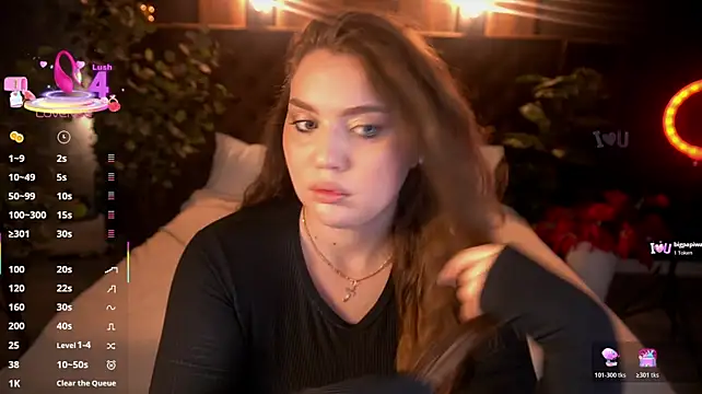 LuxSopphia 🍶 free live cam