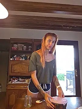 kylie_blck live cam on StripChat