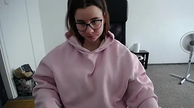 littleviki7 live sex cam