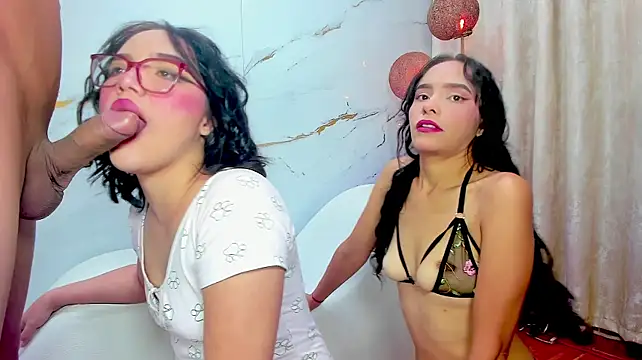 AmazingOrgasm live webcam