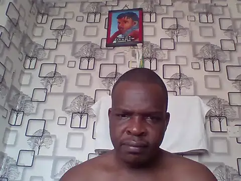 Chumba_001 live cam on StripChat