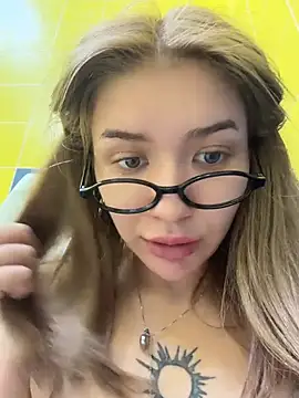 FlashTitsRoyal