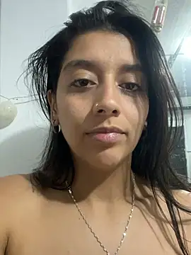 brittanydiaz (F young) - Ride dildo