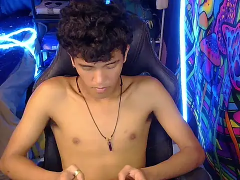 hugekenbigcock webcam