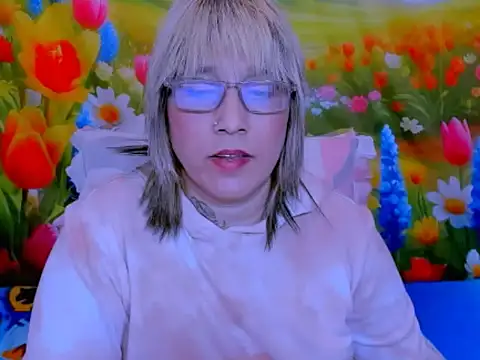 indianroxy webcam