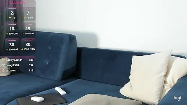 AmelinaLove live cam on StripChat