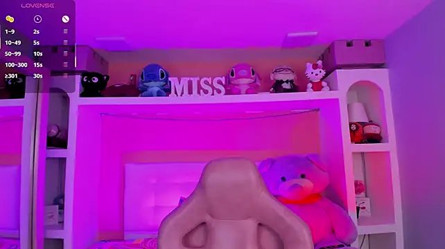 miss___megan live cam on StripChat