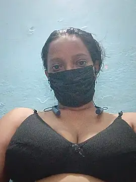 simaran12 live cam on StripChat