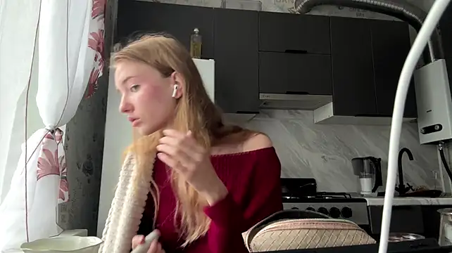LuiseFurbeck live cam on StripChat