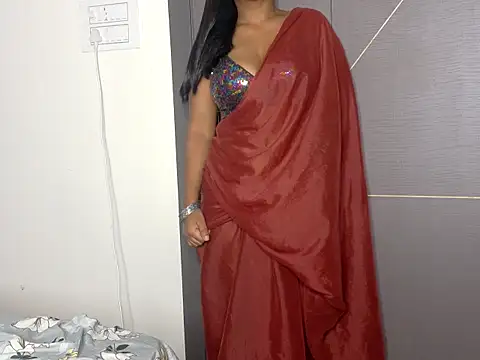 NewsyComplex live cam on StripChat
