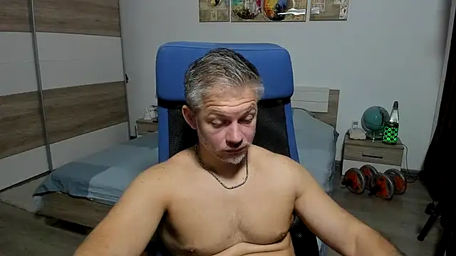 RobbyShawz live cam on StripChat