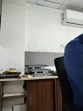 Desi_Gujju_Boy live cam on StripChat