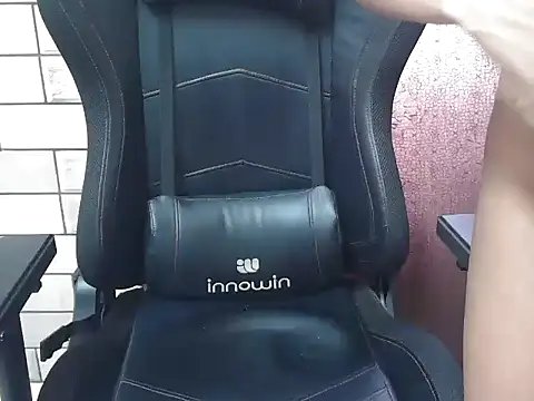 mayra4u (F young) - Ice on pu**y