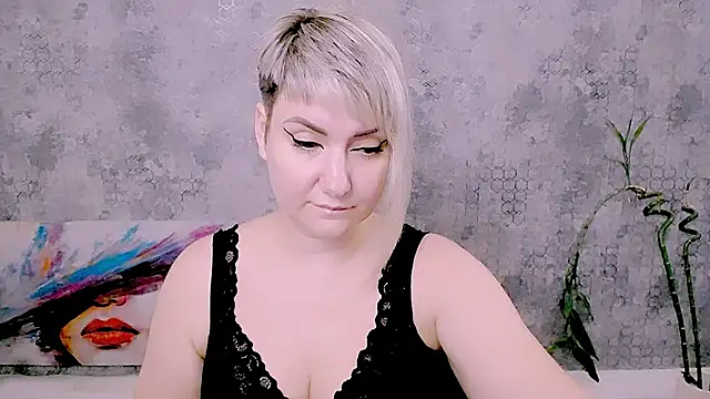 Djullia live cam on StripChat