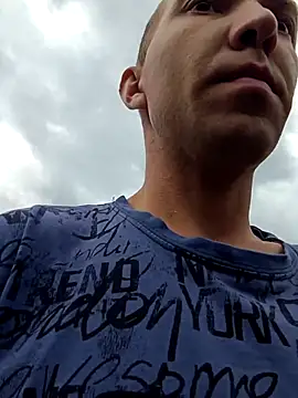 _uncle_Mitya-43_ live cam on StripChat