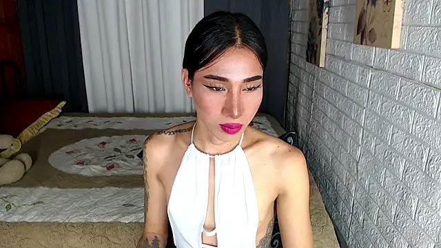 transmedusaxxx (T young) - LOOKING FOR CUMSLUT WHO CAN DRAIN MY CUM