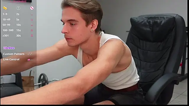 david_heath (M twink) - WILL BUY A NEW TOY