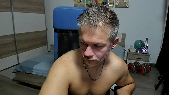 RobbyShawz live cam on StripChat