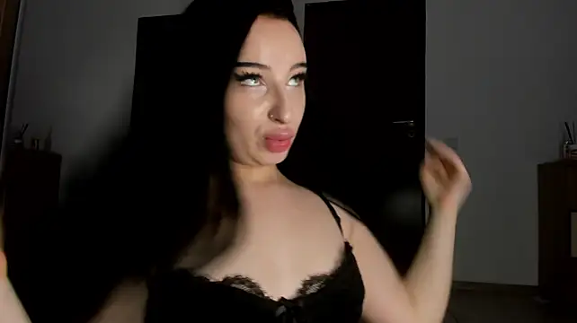 ScarlettJakobs live cam on StripChat