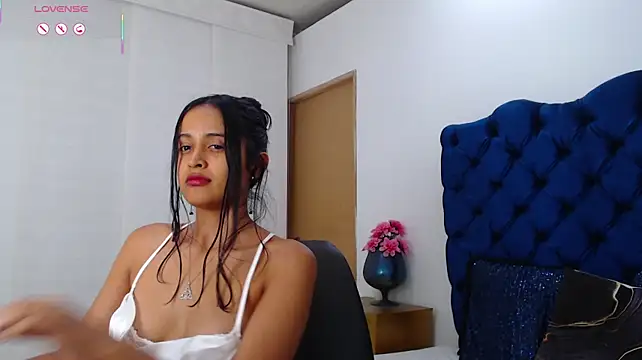 lili666_ (F young) - Cream for my naked body🔥